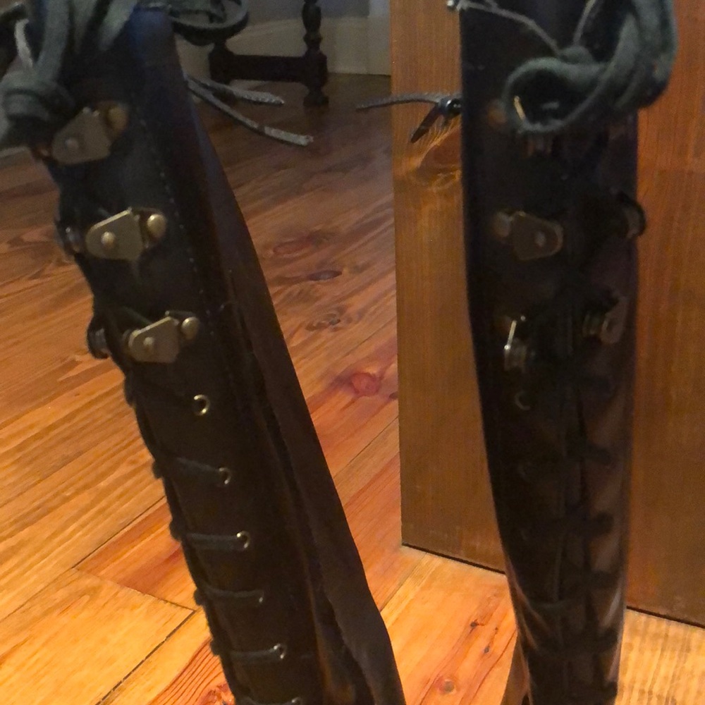 Ralph Lauren Boots - Picture 4 of 8